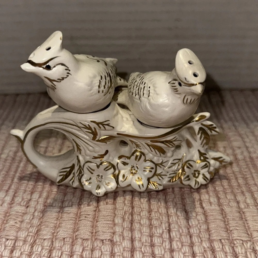 Vintage Napco Perched Birds Salt And Pepper Shaker Set 1951 Original Label